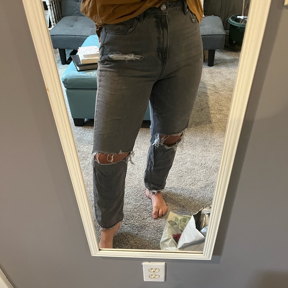 American eagle mom jeans